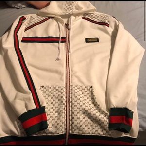 Gucci sweatshirt